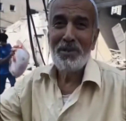 مسن فلسطيني بابتسامة: لو هدوا البيت انا صامد 