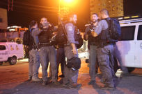 الشرطة ما زلنا نتعرض لإلقاء حجارة من قبل شبان بشارع يافت بيافا.