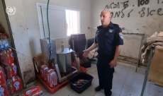 ضبط مختبر لإنتاج عصير مخدّر داخل ميني ماركت في مدينة اللد