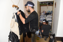  حملة للشرطة تُسفر عن اعتقال 17 مشتبهاً بتجارة السموم 