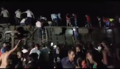 288 قتيلا على الأقلّ و900 جريح بحادث اصطدام بين ثلاثة قطارات في الهند 