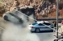 الجيش الإسرائيلي يطلق النار على فلسطيني صدم بمركبته سيارة شرطة إسرائيلية