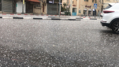  شاهد: يافا هذا الصباح - هطول أمطار وتساقط لحبات البرد في المدينة