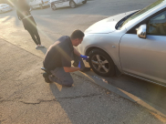 خط عبارات عنصرية على مركبات وجدران في قرية عقبرا 