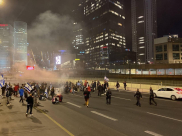  متظاهرون يغلقون شارع أيالون في تل ابيب 