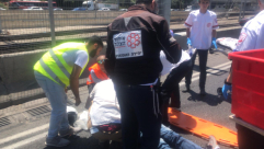   صور: إصابة متوسطة لراكب دراجة نارية بحادث طرق ذاتي في يافا