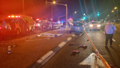 اصابة 3 اشخاص بعملية طعن قرب مودعين واطلاق النار على المنفذ