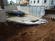 يافا: للمرة الـ12 على التوالي - دائرة أراضي اسرائيل تهدم جدار منزل عائلة أبو زيد