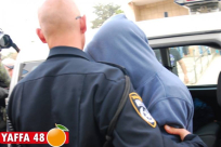 الشرطة : تمديد اعتقال المشتبة بمحاولة خطف سلاح مجندة باللد والخلفية جنائيه