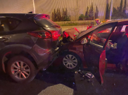 اصابة متوسطة بحادث طرق بين مركبتين قرب يافا 