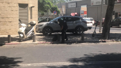 فيديو: تفكيك جسم مشبوه في شارع بنتسفي بمدينة يافا