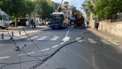 شارع ييفت: حادث طرق وسقوط أسلاك كهرباء يتسبب بأزمة مرورية خانقة