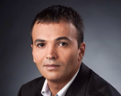 المحكمة تُخلي سبيل مواطن من الرملة قاد مركبته بسرعة 143 كم/ساعة