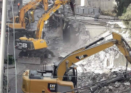 شعفاط: الجرافات تشرع بهدم عشرات المحلات