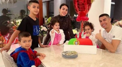 في رمضان.. كريستيانو يتلقى دعوة لدخول الإسلام