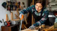 الموافقة على تشغيل القاصرين حتى الساعة الواحدة صباحًا في العطل