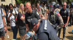  اعتقال عشرات الطلاب خلال مظاهرة مؤيدة لفلسطين في أوستن الأمريكية