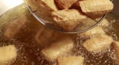 إعادة القلي بالزيت تؤدي لظهور مركبات قد تسبب السرطان