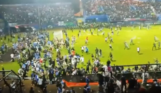  إندونيسيا: مقتل 129 شخصا في "أعمال شغب" خلال مباراة كرة قدم