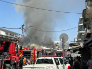  حريق كبير داخل سوق الكرمل بحي المنشية في يافا 