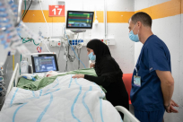 فيديو: تحسّن يطرأ على حالة الطفل المصاب باحراق البيت بيافا 