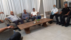 اللد : عقد راية الصلح بين عائلتي ”أبو غانم" و"الجاروشي"