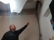 فيديو: جمعية يافا في زيارة لبيت عائلة يتيم بعد انهيار أجزاء من سقفه 