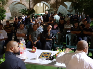  صور: لجنة تيسير الحج والعمرة بيافا تُنظم احتفالاً لتوديع حجاج بيت الله الحرام 