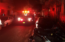 فيديو: اصابة خطرة لشابة اثر احتراق منزل في يافا