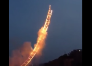 فيديو: سلم ناري يشق طريقه نحو السماء