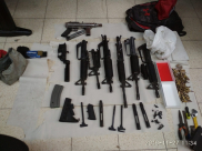 الشرطة تضبط أسلحة في يافا واللد واعتقال 4 مشتبهين 