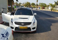  صور: ضبط سائق على طريق الرملة يقود مركبته بسرعة 195 كم