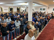  صور من شعائر صلاتي العشاء والتراويح في مسجد العجمي بيافا 