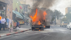 يافا: احتراق مركبة دون وقوع اصابات