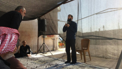 بالفيديو: خطبة وصلاة الجمعة من خيمة الإعتصام في قرية دهمش 