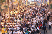 شاهد: أروع المشاهد واللقطات من الافطار الجماعي الضخم للأطفال في ميناء يافا 