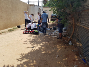 صور: الطواقم الطبية تجري عملية انعاش لمواطن انهار في حارة دكة بيافا