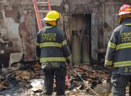   صور: أضرار جسيمة اثر حريق كبير في سوق الرملة أمس السبت 