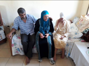  فيديو مؤثر: الحاجة أم عيسى خيمل تلتقي بوالدتها في غزة بعد انقطاع دام 5 سنوات 