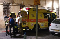 منتصف الليلة - اصابة سيدة اثر سقوطها عن دراجة كهربائية بيافا