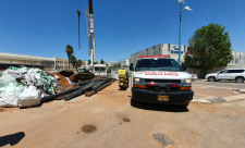  الرملة: إصابة خطرة لعامل سقط عليه جسم ثقيل بورشة بناء بالمدينة