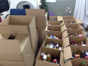 بالصور: شبيبة يافاتي يوزعون طروداً غذائية على العائلات المستورة في يافا 