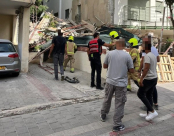  إصابة عاملين بجروح متوسطة اثر انهيالات سقالات بورشة بناء في تل ابيب 