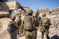 أنباء عن تفاهمات لخصم يومي نقاهة من الموظفين والعمال لسد تكاليف الحرب