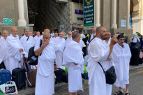  حجاج اللد والرملة يتوافدون الى مشعر منى لقضاء يوم التروية