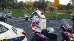  الشرطة: ترجيبحات بأن القتيل في انفجار المركبة هو مواطن من يافا (50 عاماً) 