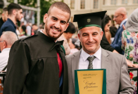  مبروك: تخرّج الطبيب الرملاوي وليد ياسر أبو صويص من رومانيا