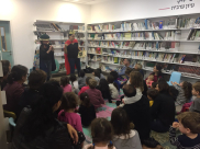  اليوم: ساعة قصة في المكتبة العامة "آنا لاورا" في المركز الجماهيري بيافا