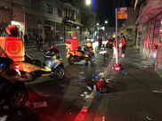 منتصف الليلة - اصابة خطرة لشاب اثر تحطّم نافذة زجاجية بيافا