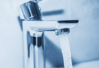 ‘مكوروت‘ تُحذر من امكانية رفع أسعار المياه بنسبة 10%